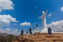 THE STATUE CHRIST: